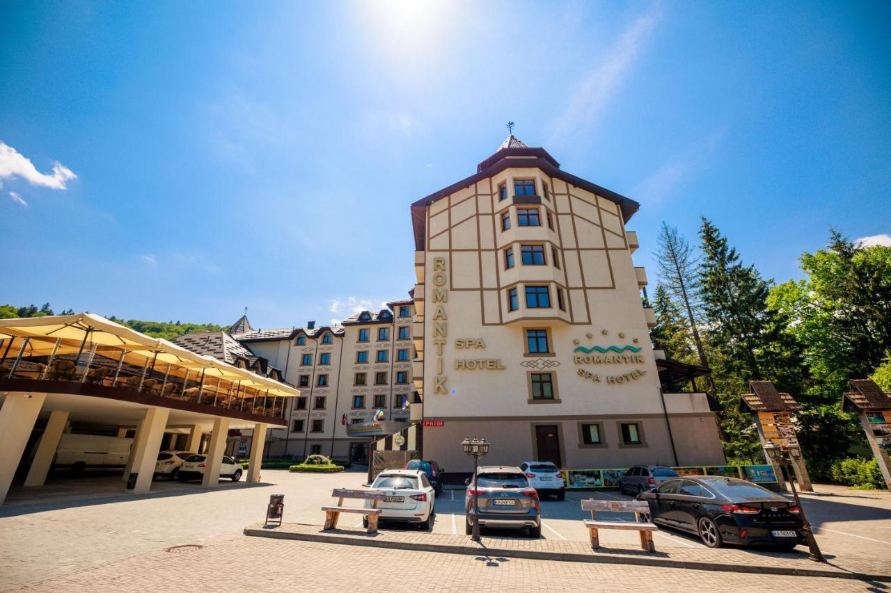 Romantik Spa Hotel ยาเรมชา ภายนอก รูปภาพ
