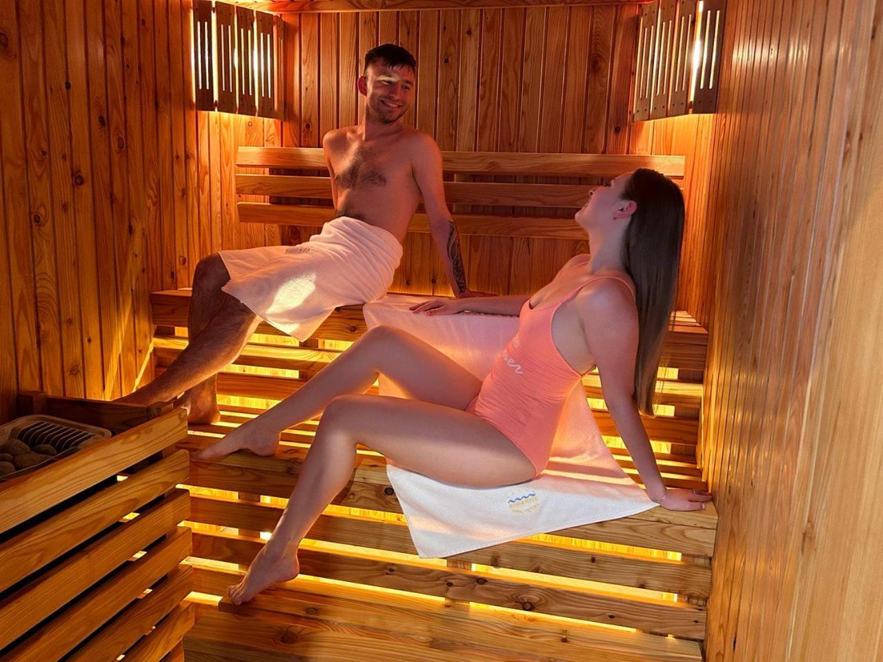 Romantik Spa Hotel ยาเรมชา ภายนอก รูปภาพ
